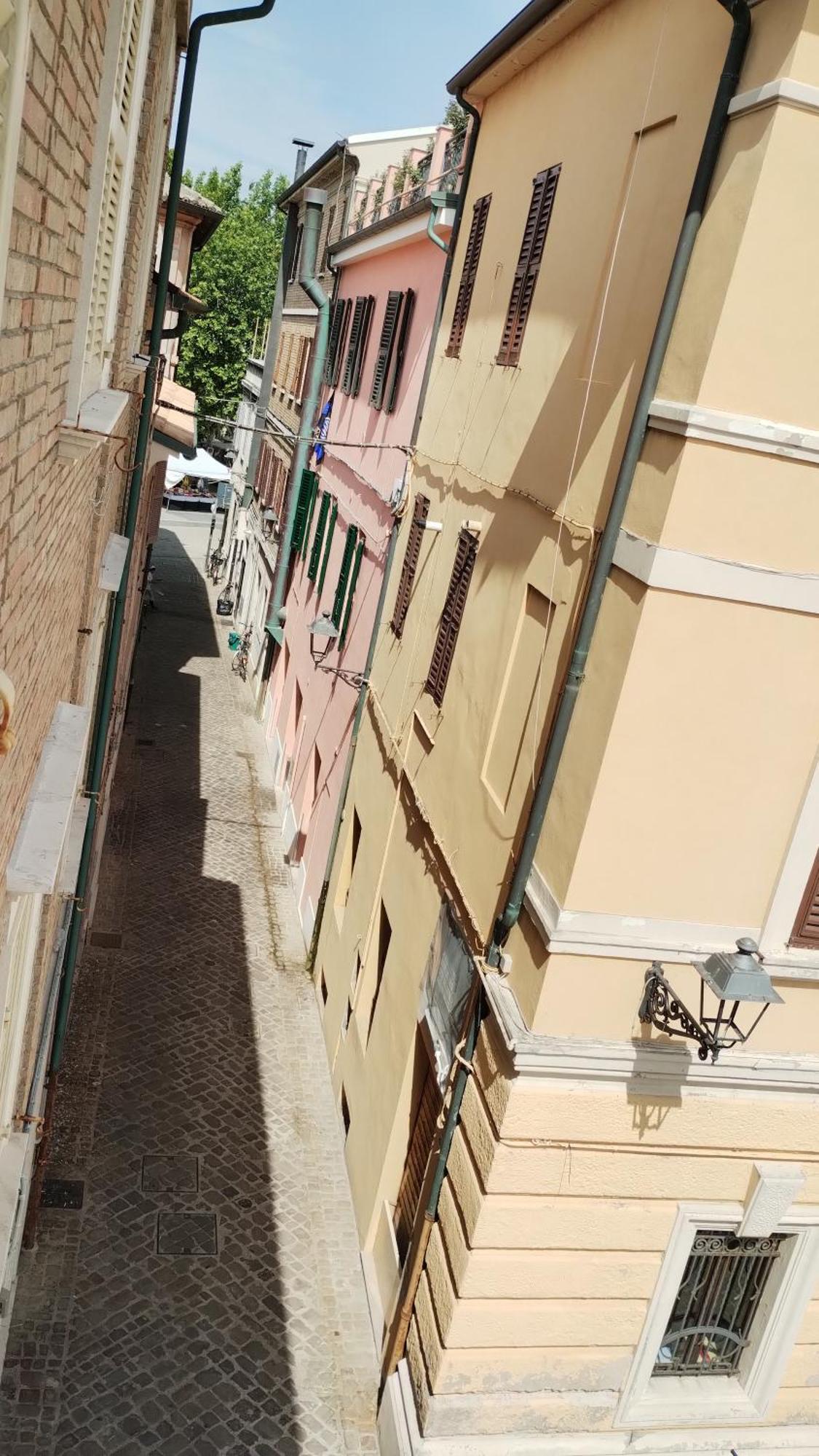 Palazzo Cavalletti - Appartamenti Nel Cuore Di Senigallia Bagian luar foto
